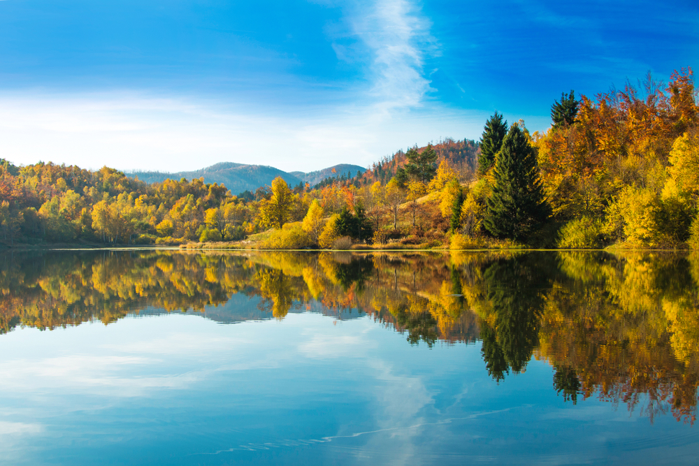 Jezioro Mrzla Vodica i góra Risnjak